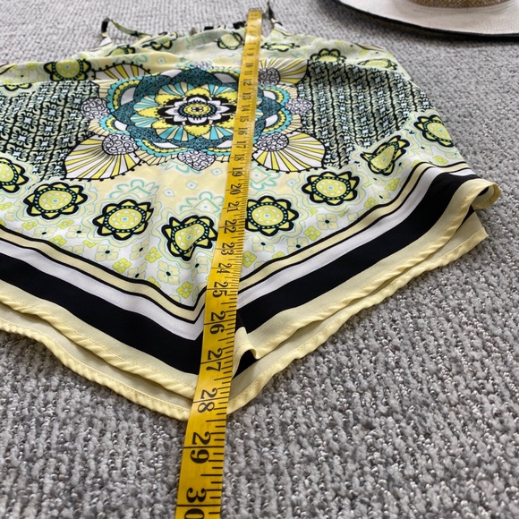 Flowy Blouse - Picture 7 of 7